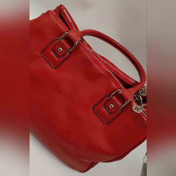 Red Handbag Purse W/ Gold Medallion - Picture 8 of 16